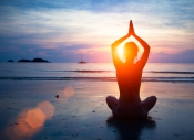 Iedere zondag een yoga oefening voor schrijvers op Schrijven Online