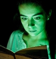 Een onderzoek constateert dat lezers beïnvloed raken door fictieve personages.