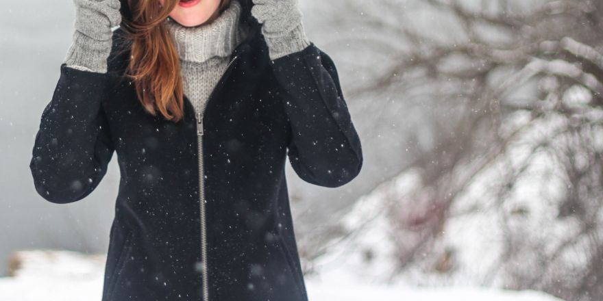 Vrouw in de sneeuw