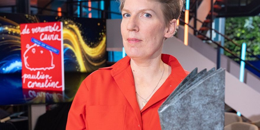 Paulien Cornelisse als winnaar NS Publieksprijs 2025