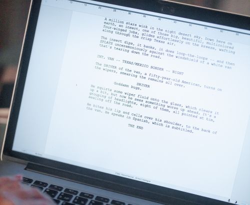 Script op een laptopscherm