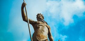 Een beeld van Neptunus, een Romeinse God