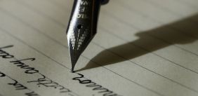 Schrijvende pen