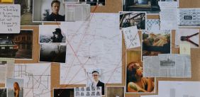 Prikbord met clues voor een moord