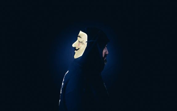 Man met masker